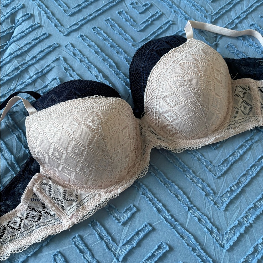 Adrienne Vittadini Lace Bras UNUSED